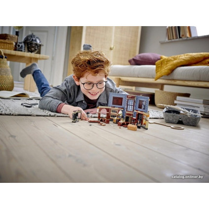 Конструктор LEGO Harry Potter 76385 Учеба в Хогвартсе: Урок заклинаний