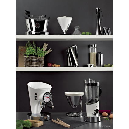 Рожковая кофеварка Bugatti 15-DIVAC1 (белый)