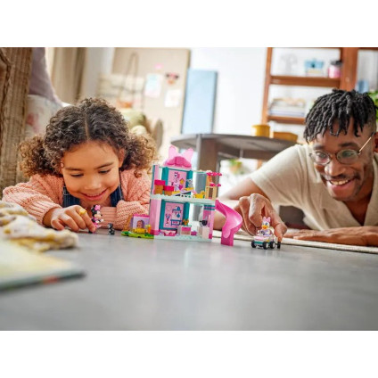 Конструктор LEGO Disney Гостиница Минни для домашних питомцев 43274