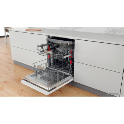 Встраиваемая посудомоечная машина Whirlpool WIP 4T133 PFE