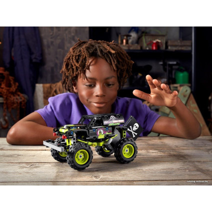 Конструктор LEGO Technic 42118 Monster Jam Grave Digger