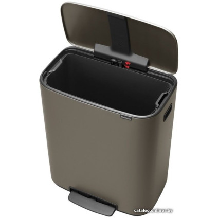 Мусорное ведро Brabantia Bo Pedal Bin 60 л (платиновый)