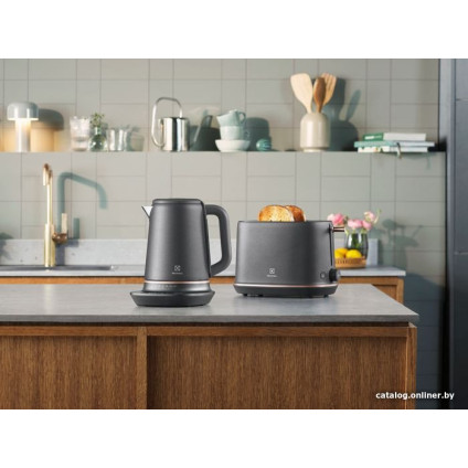 Тостер Electrolux Explore 7 E7T1-6BP