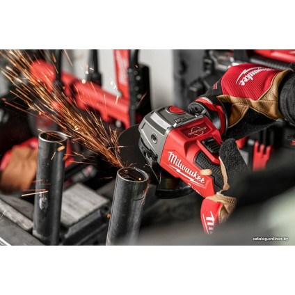 Угловая шлифмашина Milwaukee M18 FSAG125XB-502X Fuel 4933478430 (с 2-мя АКБ)