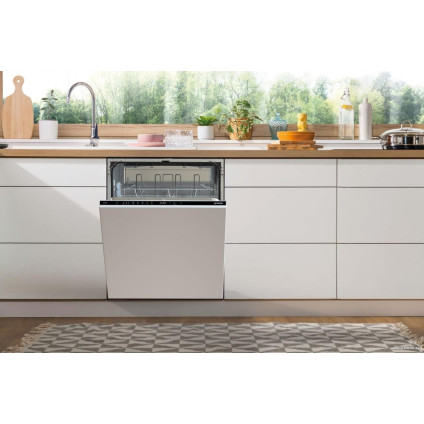 Встраиваемая посудомоечная машина Gorenje GV642E90