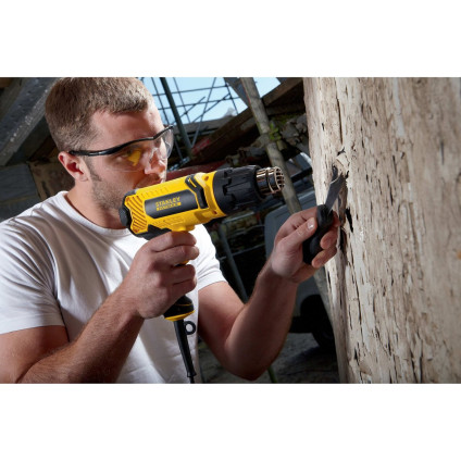 Промышленный фен Stanley FME670K (кейс)