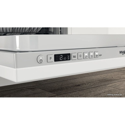 Встраиваемая посудомоечная машина Whirlpool WKCIO 3T133 PFE