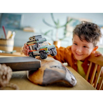 Конструктор LEGO City Горный внедорожник 4x4 60447