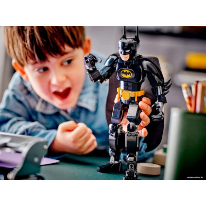Конструктор LEGO DC Super Heroes 76259 Сборная фигурка Бэтмена