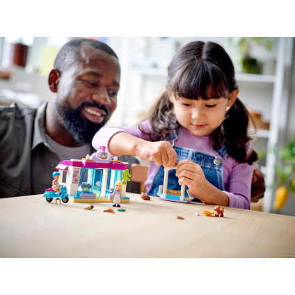 Конструктор LEGO Friends 41440 Пекарня Хартлейк-Сити