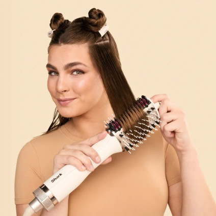 Фен-щетка Shark SmoothStyle HT202EU