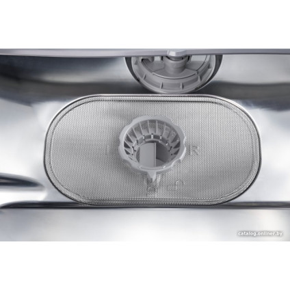 Отдельностоящая посудомоечная машина Hisense HS643D90X