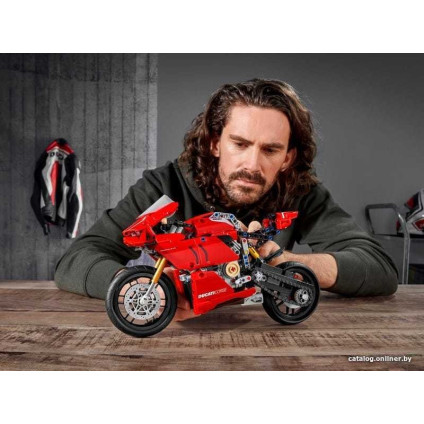 Конструктор LEGO Technic 42107 Ducati Panigale V4 R