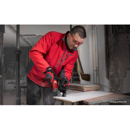 Угловая шлифмашина Milwaukee AG 800-125 E [4933451211]