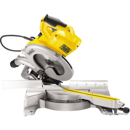 Торцовочная пила DeWalt DWS778