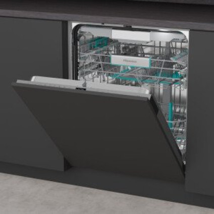 Встраиваемая посудомоечная машина Hisense HV673B66