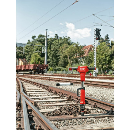 Гайковерт Milwaukee M18 FUEL M18FHIWF1R-0C 4933493140 (без АКБ, кейс)