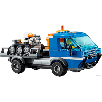 Конструктор LEGO City 60229 Площадка для сборки и транспорт для перевозки ракеты