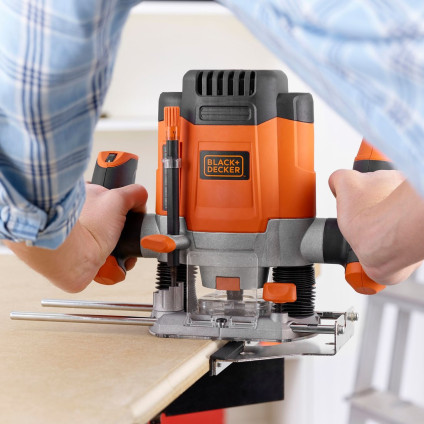 Вертикальный фрезер Black & Decker KW1200E