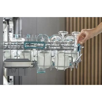 Встраиваемая посудомоечная машина Hisense HV673D64