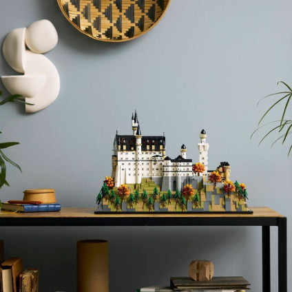 Конструктор LEGO Architecture 21063 Neuschwanstein Castle