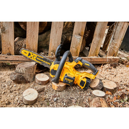 Аккумуляторная пила DeWalt DCM565P1 (с 1-им АКБ)