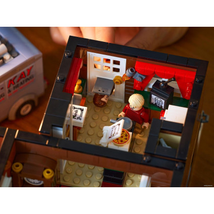 Конструктор LEGO Ideas 21330 Один дома