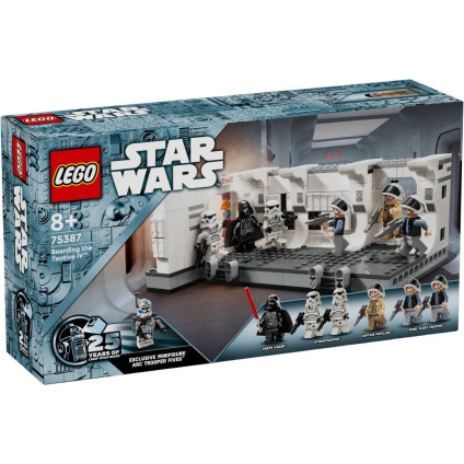 Конструктор LEGO Star Wars 75387 Посадка на Тантив IV