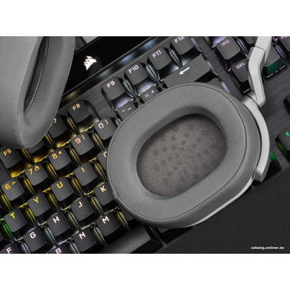 Наушники Corsair HS65 Surround (белый)