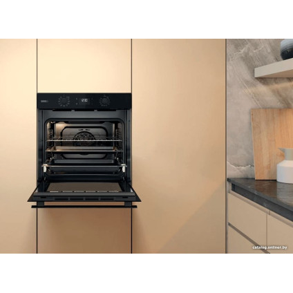 Электрический духовой шкаф Whirlpool OMSR58CU1SB