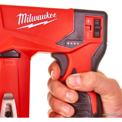 Степлер Milwaukee M12 BST-0 4933459634 (без АКБ)