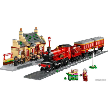 Конструктор LEGO Harry Potter 76423 Поезд Хогвартс-Экспресс со станцией Хогсмид