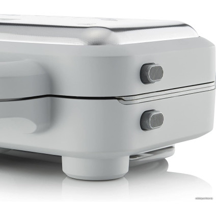 Вафельница Breville VST072