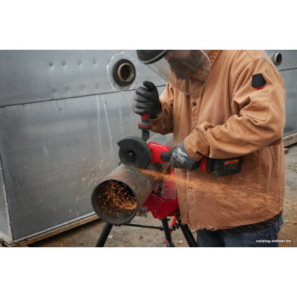 Угловая шлифмашина Milwaukee M18 Fuel One-Key M18FSAGSVO125X-502X 4933493553 (с 2-мя АКБ 5 Ач, кейс)