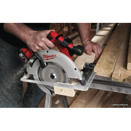 Дисковая (циркулярная) пила Milwaukee M18 BLCS66-0X (без АКБ)