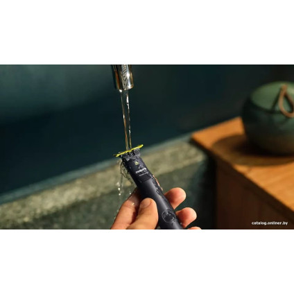 Триммер для бороды и усов Philips OneBlade Face QP1424/10
