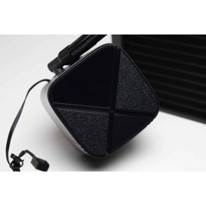 Система жидкостного охлаждения для процессора DeepCool LS520S Zero Dark Black R-LS520-BKNNMM-G-1