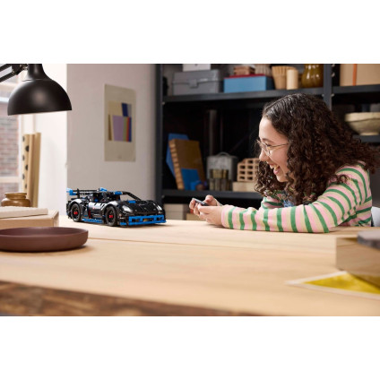 Конструктор LEGO Technic 42176 Porsche GT4 e-Performance