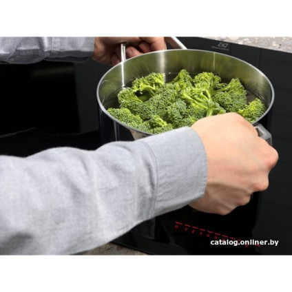 Варочная панель Electrolux EIP8146