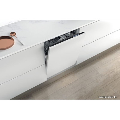 Встраиваемая посудомоечная машина Whirlpool WIF 5O41 PLEGTS