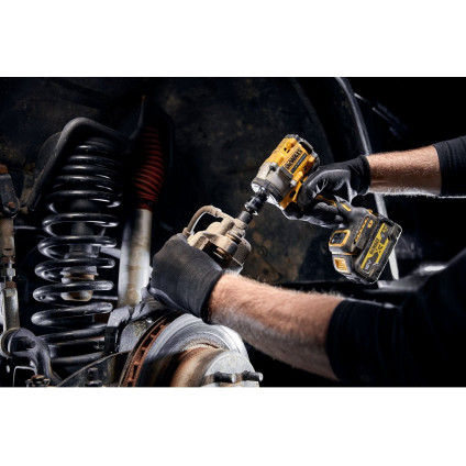 Гайковерт DeWalt DCF921P2G (с 2-мя АКБ)