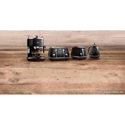 Электрический чайник DeLonghi KBOV 2001.BK