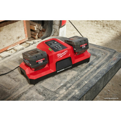 Зарядное устройство Milwaukee M18 M18DBSC 4932492531 (18В)