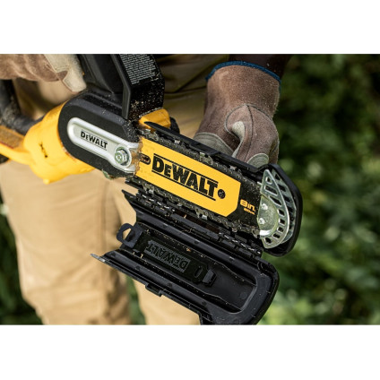Аккумуляторная пила DeWalt DCMPS520P1 (с 1-им АКБ)