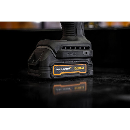 Винтоверт DeWalt DCF85ME2GT (с 2-мя АКБ, кейс)