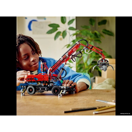 Конструктор LEGO Technic 42144 Грейферный погрузчик