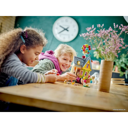 Конструктор LEGO Disney 43217 "Вверх" дом