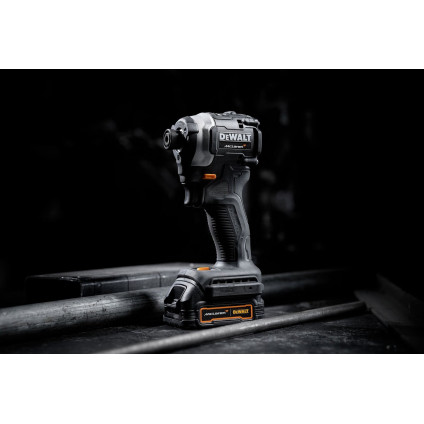 Винтоверт DeWalt DCF85ME2GT (с 2-мя АКБ, кейс)