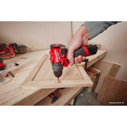 Ударная дрель-шуруповерт Milwaukee M12 FUEL M12FPD2-0 4933479867 (без АКБ)