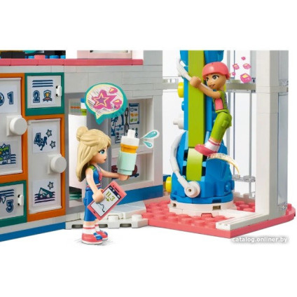 Конструктор LEGO Friends Спортивный центр 41744